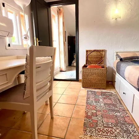 4 Bedroom Townhouse Near The Beach Holiday home Estepona