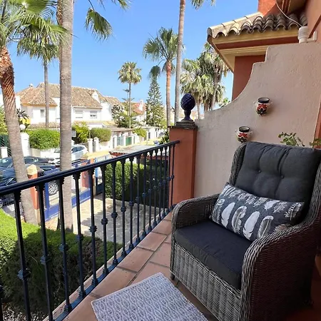 Holiday home 4 Bedroom Townhouse Near The Beach